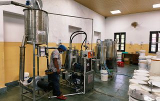 Lac processing pilot plant with moisture reduction unit